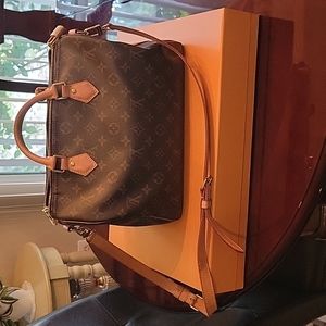*SOLD* Louis Vuitton Speedy 30 bandouliere